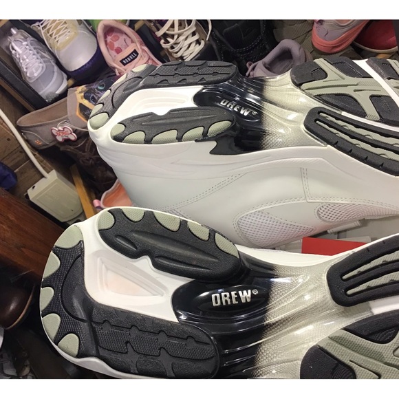 Drew Lightning II V - Men's Athletic Walking Shoe. Like New. - Picture 10 of 16